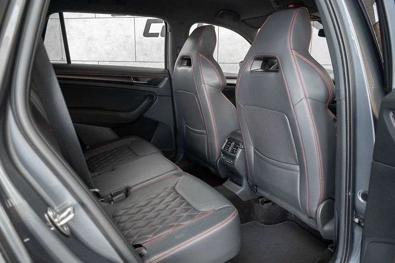 Škoda Kodiaq RS 2.0 TSI 180kW 4x4*DPH*ČR 1M - fotka 14 z 52