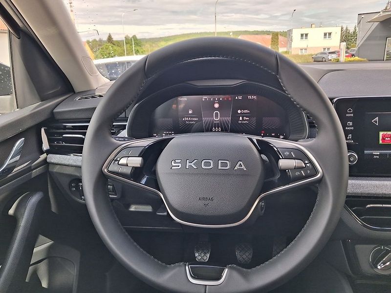 Škoda Kamiq Classic 1,0TSI 70kW - fotka 10 z 11