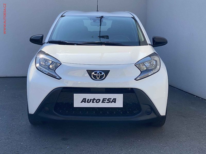 Toyota Aygo (2023) 1.0i, Kamera, AC - fotka 2 z 18