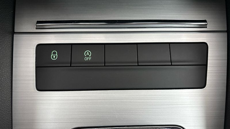 Škoda Octavia 1.5 TSI G-Tec DSG Ambition Com - fotka 22 z 23