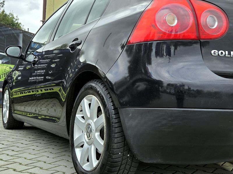 Volkswagen Golf TDi 103kW SPORT,ROZVODY - fotka 32 z 33