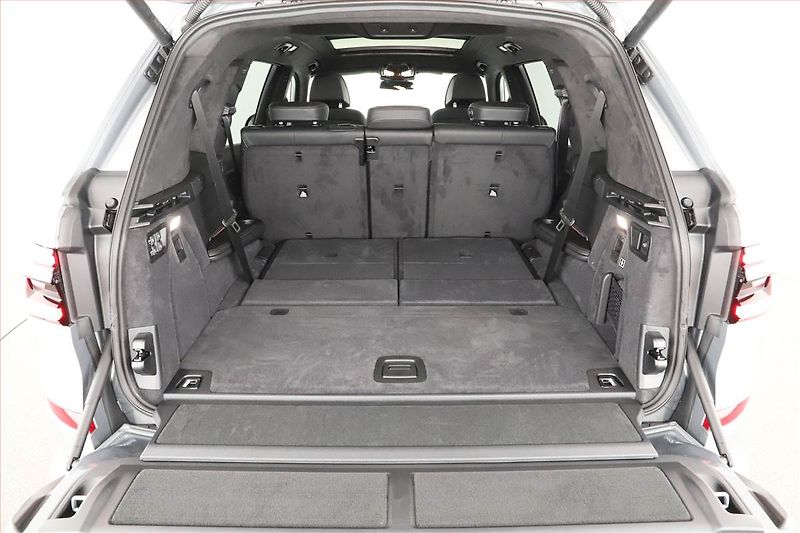BMW X7 (2025) xDrive40d - fotka 26 z 31