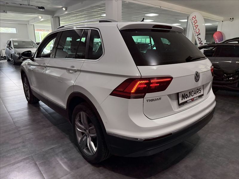 Volkswagen Tiguan 2,0   TDI 140KW HIGHLINE LED - fotka 4 z 38