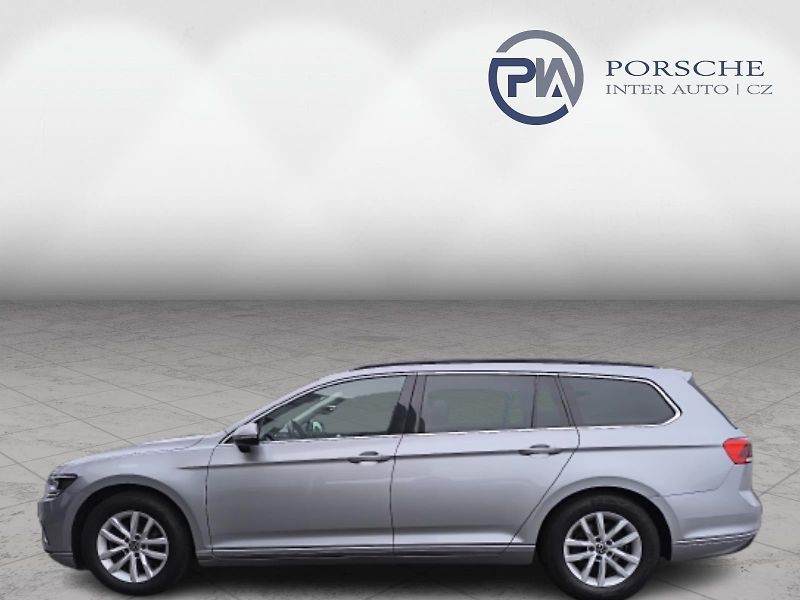 Volkswagen Passat 2.0TDi DSG  Business Premium - fotka 4 z 23