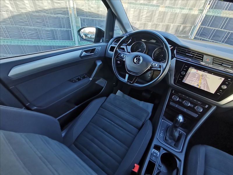 Volkswagen Touran 2.0 TDI Comfortline/Kamera - fotka 9 z 26