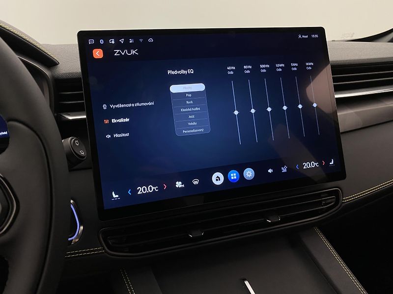 Lynk & Co 01 (2025) CORE PHEV AUT CZ 1.maj - fotka 78 z 96