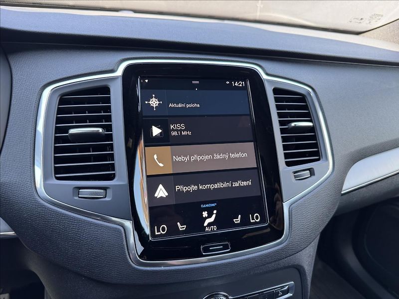 Volvo XC90 2,0 B5 AWD Momentum Pro AT ČR - fotka 19 z 33