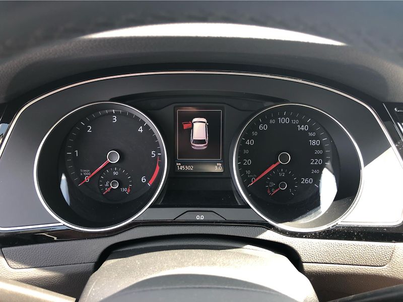 Volkswagen Passat Variant 2.0 TDi DSG 7st. Busin - fotka 18 z 30