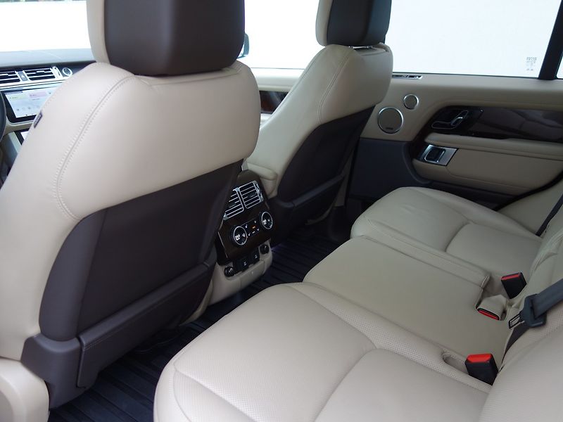 Land Rover Range Rover (2021) D300*VOGUE*50000KM*ZÁR*1M*CZ!! - fotka 42 z 50