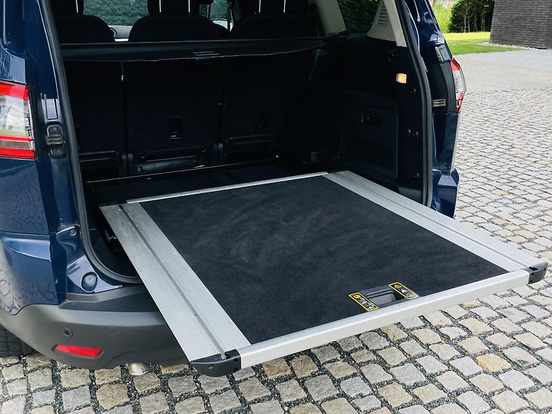 Ford S-MAX 2.0TDCi MANUÁL SENZORY VÝHŘEV - fotka 21 z 44