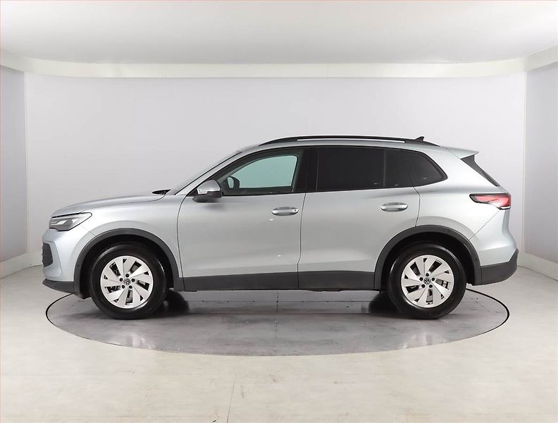 Volkswagen Tiguan (2025) Elegance 1.5 eTSI - fotka 3 z 22
