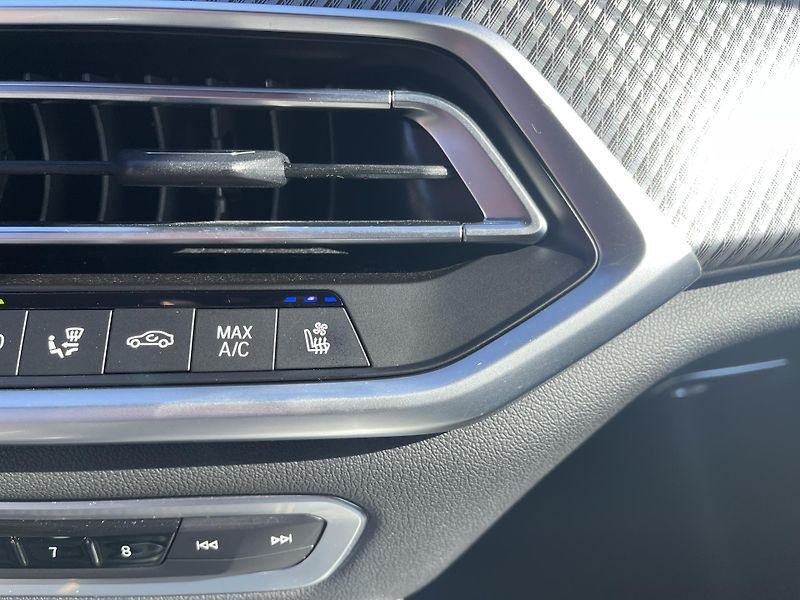 BMW X5 M-NEHAVAR-1.maj-DPH 41 tkm ČR! - fotka 34 z 50