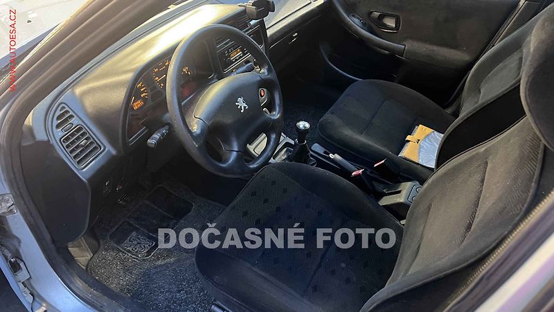 Peugeot 306 (2001) 2.0HDi, 2.maj,ČR, AC, výhřev - fotka 3 z 4
