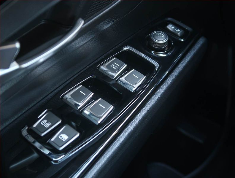 SsangYong Korando (2022) 1.5 T-GDI, Automat, ČR,1.maj - fotka 16 z 20