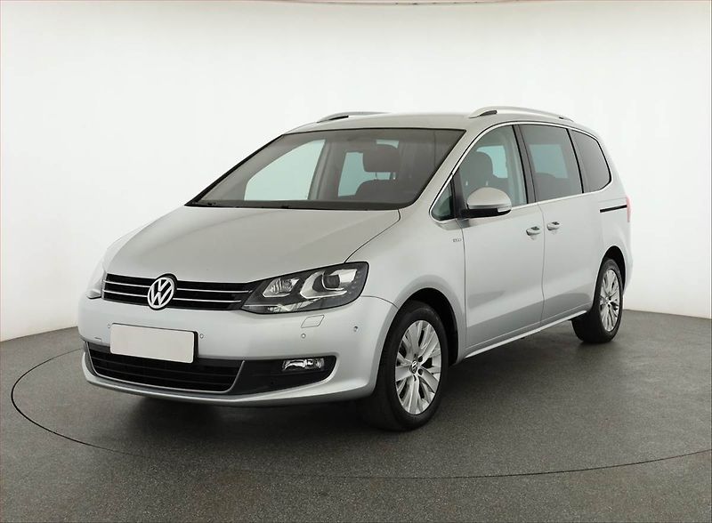 Volkswagen Sharan (2013) 2.0 TDI, 4X4, 7 míst - fotka 2 z 21