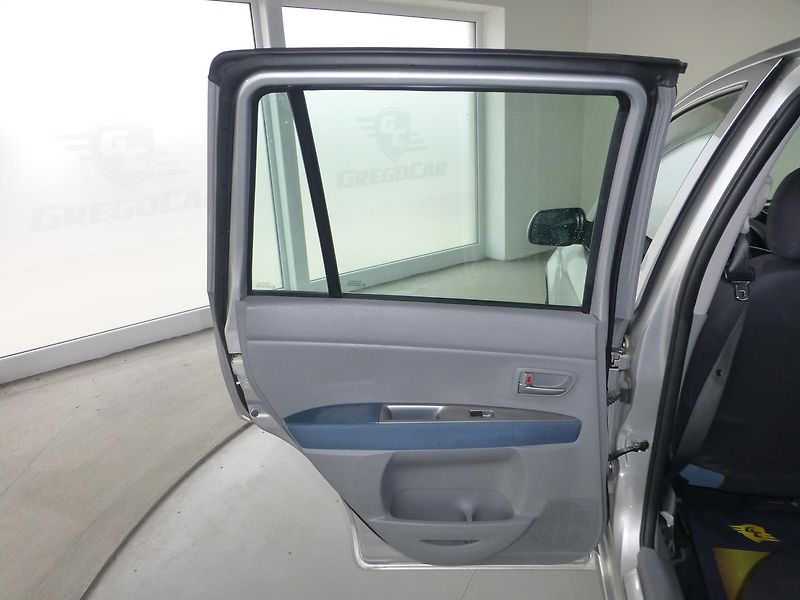 Mazda 2 (2004) 1,4i 59KW*KLIMA**ALU KOLA - fotka 12 z 24