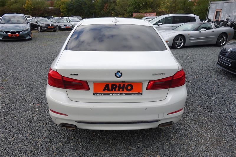 BMW Řada 5 540i, xDRIVE, SPORT LINE. - fotka 4 z 6