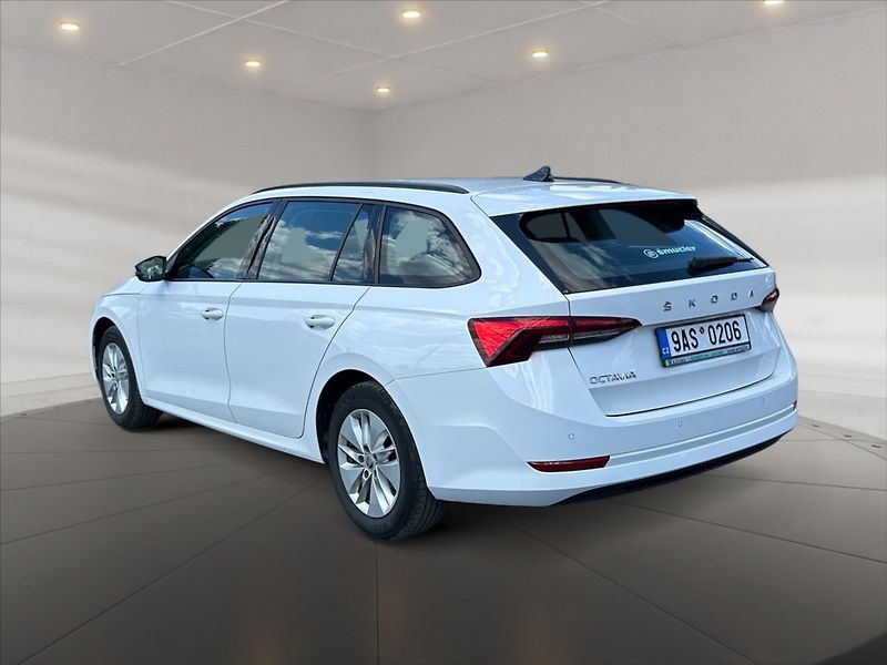 Škoda Octavia 2,0 TDI 110 Ambition - fotka 4 z 11
