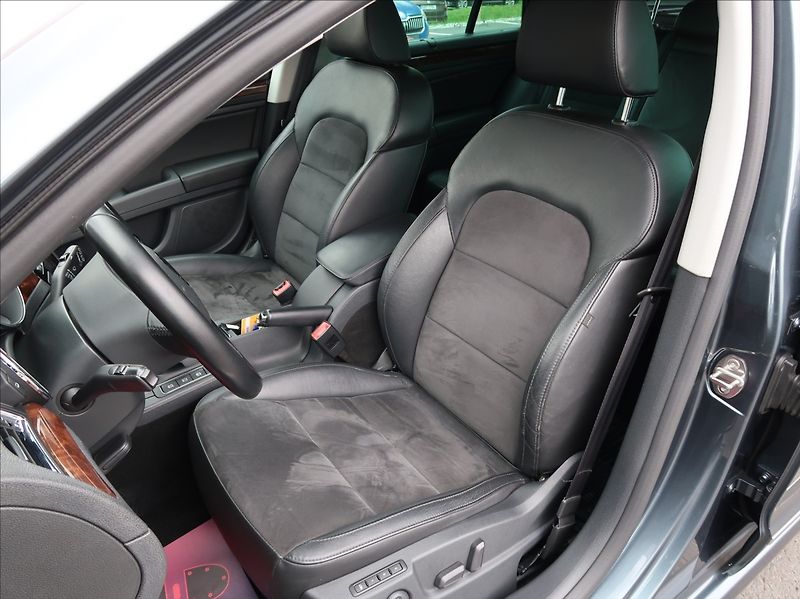 Škoda Superb 2,0 TDi,103kW,NovéČR,Elegance - fotka 10 z 28