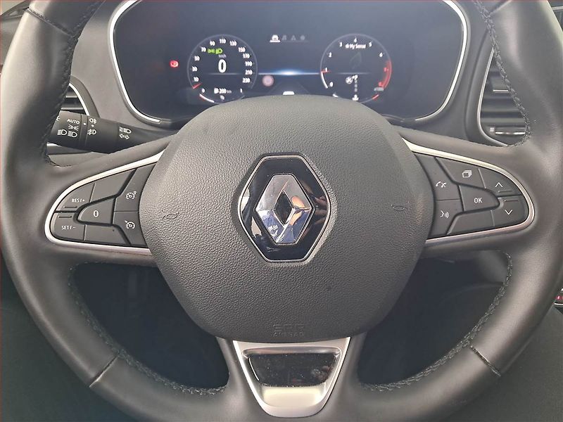 Renault Mégane (2025) 1.3 TCe - fotka 17 z 18