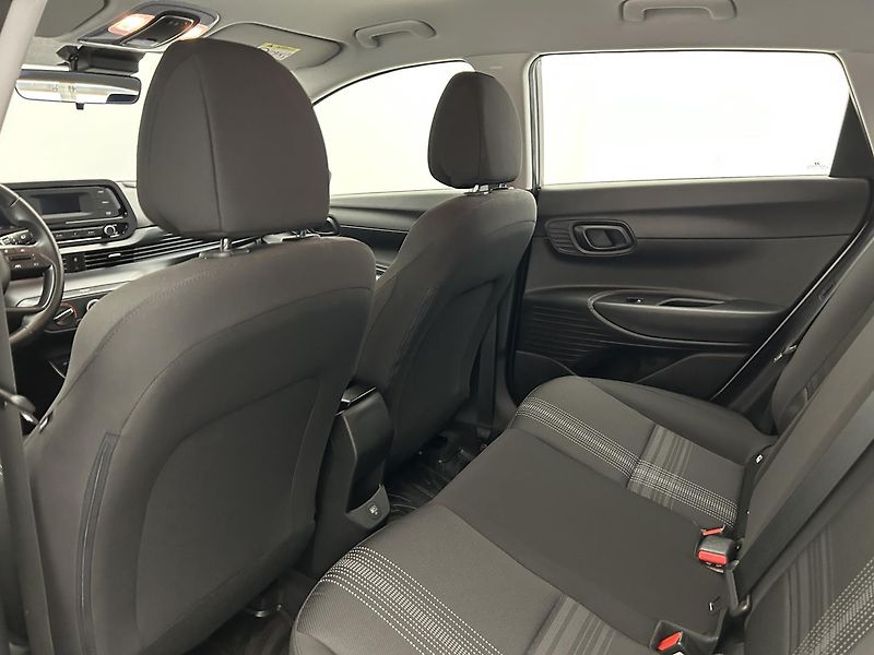 Hyundai i20 1.2 i Comfort - fotka 15 z 21