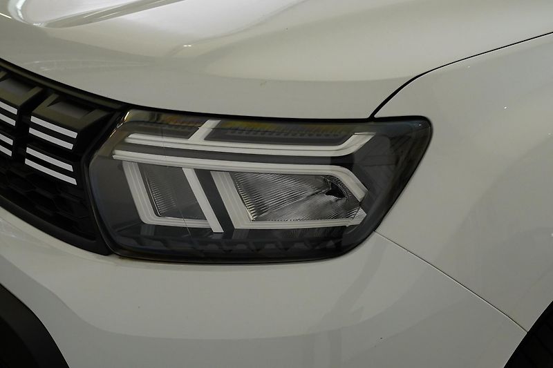 Dacia Duster - fotka 9 z 28