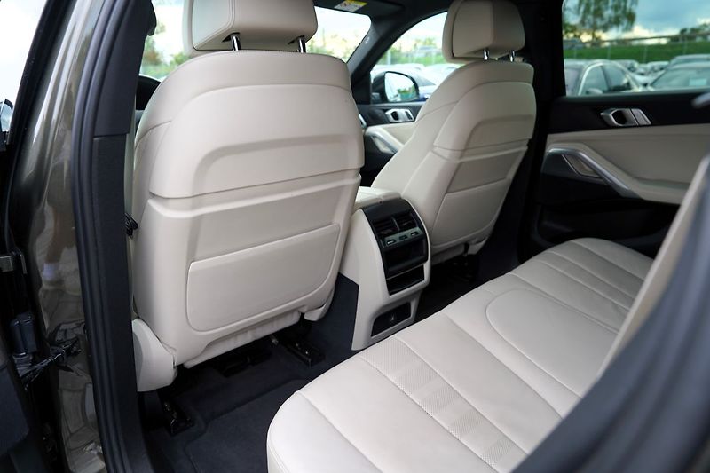 BMW X6 30d xDrive/Mpaket/DPH/1.maj. - fotka 33 z 47