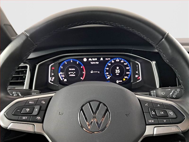 Volkswagen Taigo (2024) 1.0 TSI - fotka 17 z 19