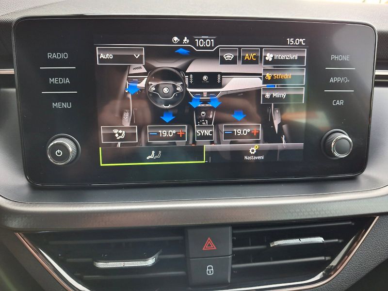 Škoda Scala (2021) Style DSG 1,5TSi 110kW - fotka 23 z 35