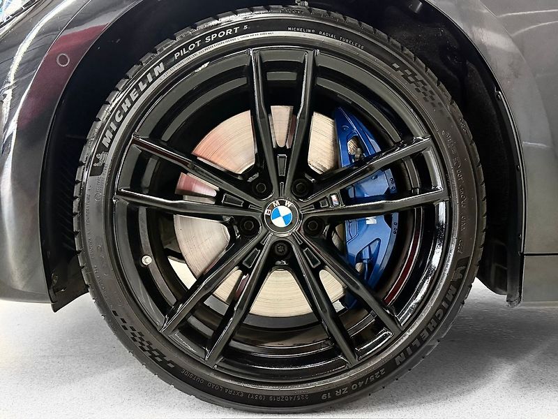 BMW Řada 3 340i xDrive, HUD, HARMAN/KARDO - fotka 8 z 27