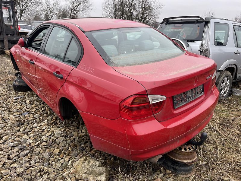 BMW Řada 3 (2006) E90 NÁHRADNÍ DÍLY - fotka 3 z 6