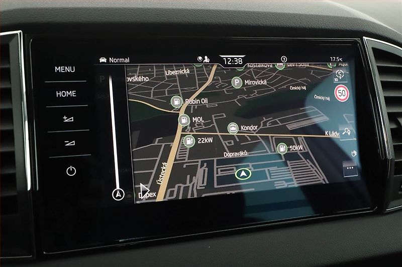 Škoda Karoq (2025) 1.5 TSI, Top Selection, ACC - fotka 13 z 19