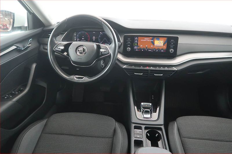 Škoda Octavia (2022) 2.0 TDI, Automat, ČR,1.maj - fotka 7 z 19