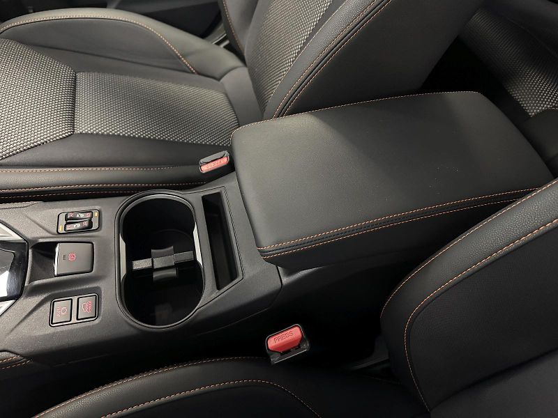 Subaru XV 1.6i-S ES Comfort Lineartronic - fotka 35 z 51