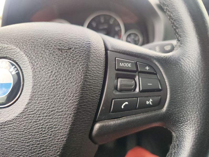 BMW X3 20d/135kW xDrive ČR - fotka 27 z 33
