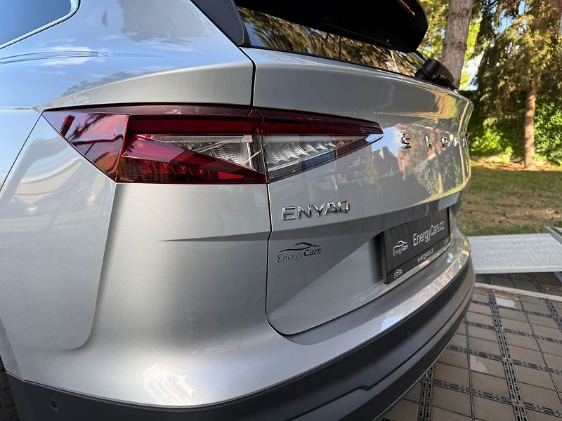 Škoda Enyaq 82 kWh / LOFT / Matrix LED/ Te - fotka 11 z 43