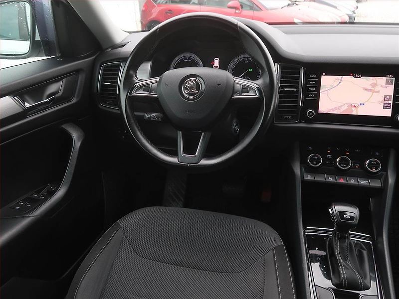 Škoda Kodiaq (2018) 2.0 TDI, Automat, Navi - fotka 7 z 17
