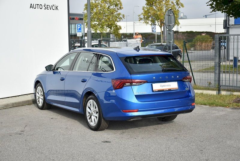 Škoda Octavia (2023) Style Plus 1.5 TSI 110kW DSG - fotka 7 z 30