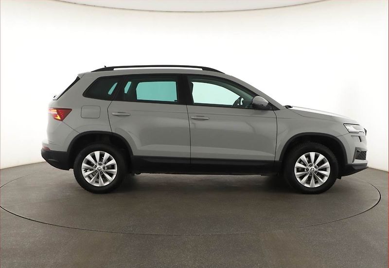 Škoda Karoq (2022) Ambition 2.0 TDI - fotka 6 z 16