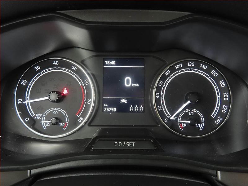 Škoda Kamiq (2023) 1.5 TSI - fotka 11 z 15