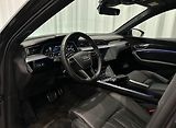 Audi Q8 e-tron 55 Q 360k Pano Tažné 4 zóny - náhled 11