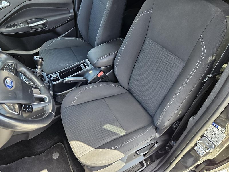 Ford Grand C-MAX (2015) 7 MÍST,HEZKÝ STAV,  SPLÁTKY  - fotka 12 z 27