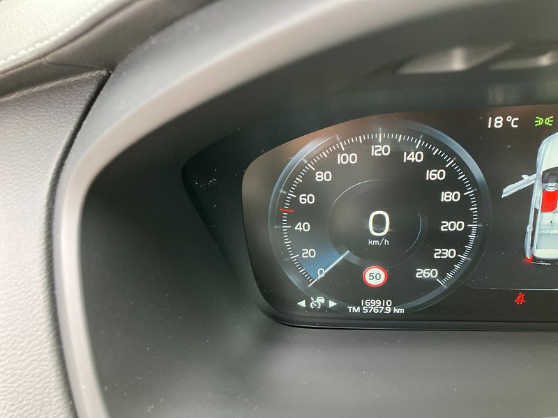 Volvo XC90 (2022) B5 AWD DIESEL INSCRIPTION AUT - fotka 30 z 42