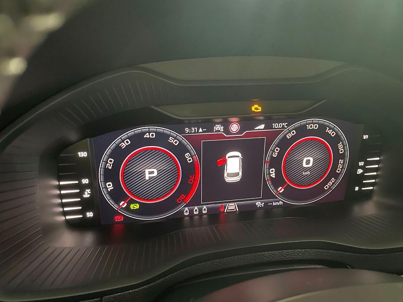 Škoda Karoq (2021) Sportline 1.5 TSI 110kW DSG - fotka 21 z 30
