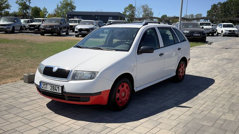 Škoda Fabia 1.2i 12V ČR 1. maj - fotka 2 z 25