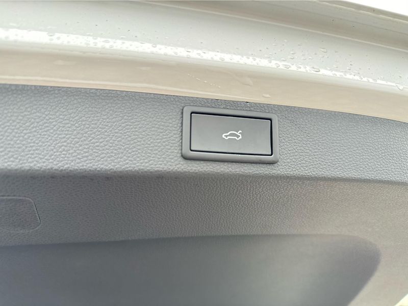 Škoda Karoq Sportline 2,0 TDI 110 kW A7F - fotka 20 z 23