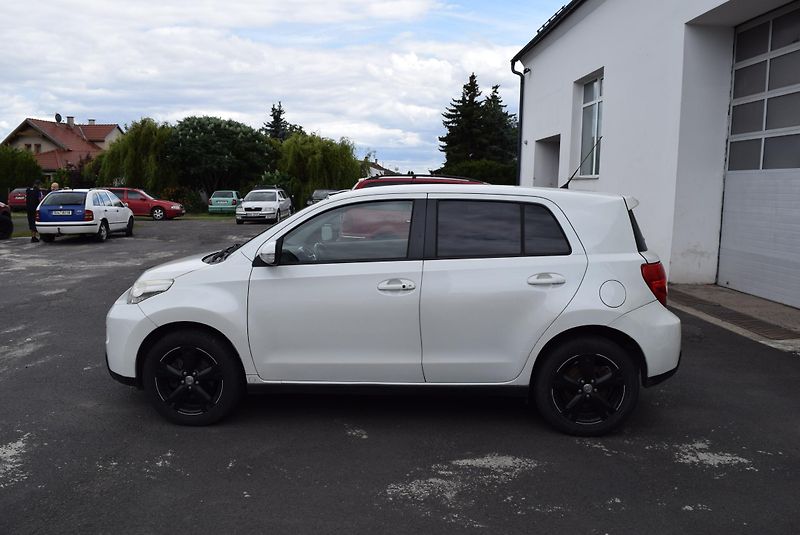 Toyota Urban Cruiser (2011) 1.4 66kw D4D AWD SOL-HIGH - fotka 12 z 40