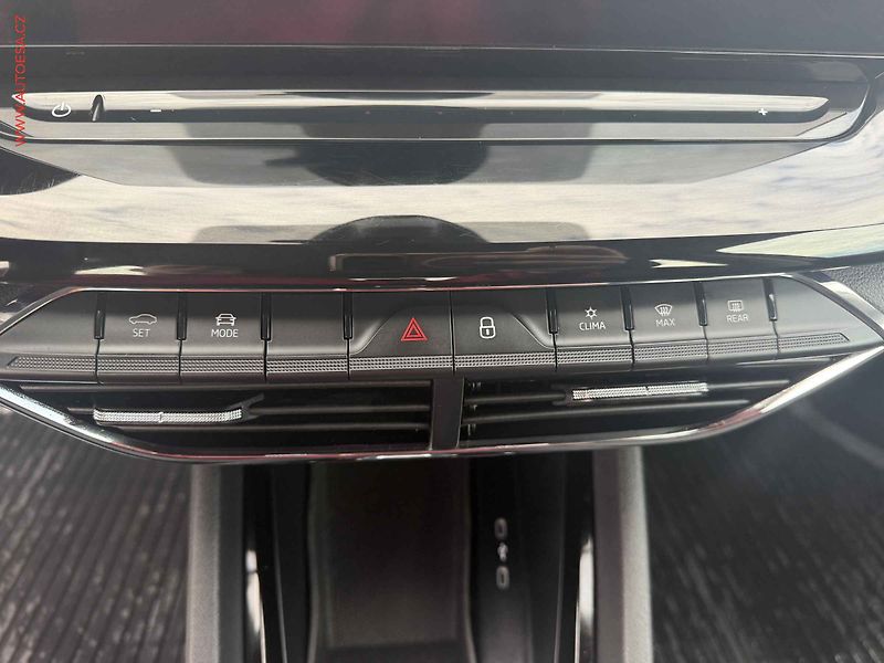 Škoda Octavia (2023) 2.0 TDi, 2.maj,ČR, Style, DSG - fotka 14 z 18