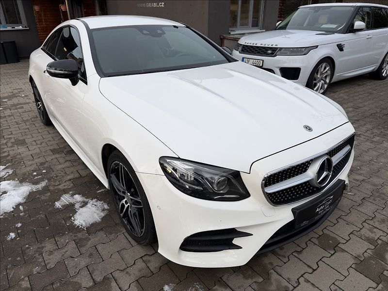 Mercedes-Benz Třídy E 220d 4Matic AMG - fotka 3 z 29