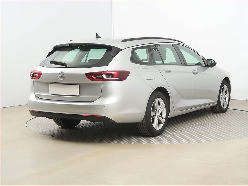 Opel Insignia (2020) 2.0 CDTI, Navi, Tempomat - fotka 5 z 16